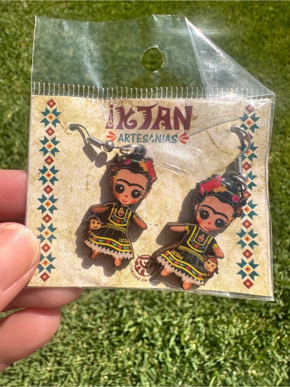 Frida Kahlo Artesian wooden Earrings - Black & Multicolor